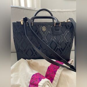 Tory Burch black tote / crossbody handbag